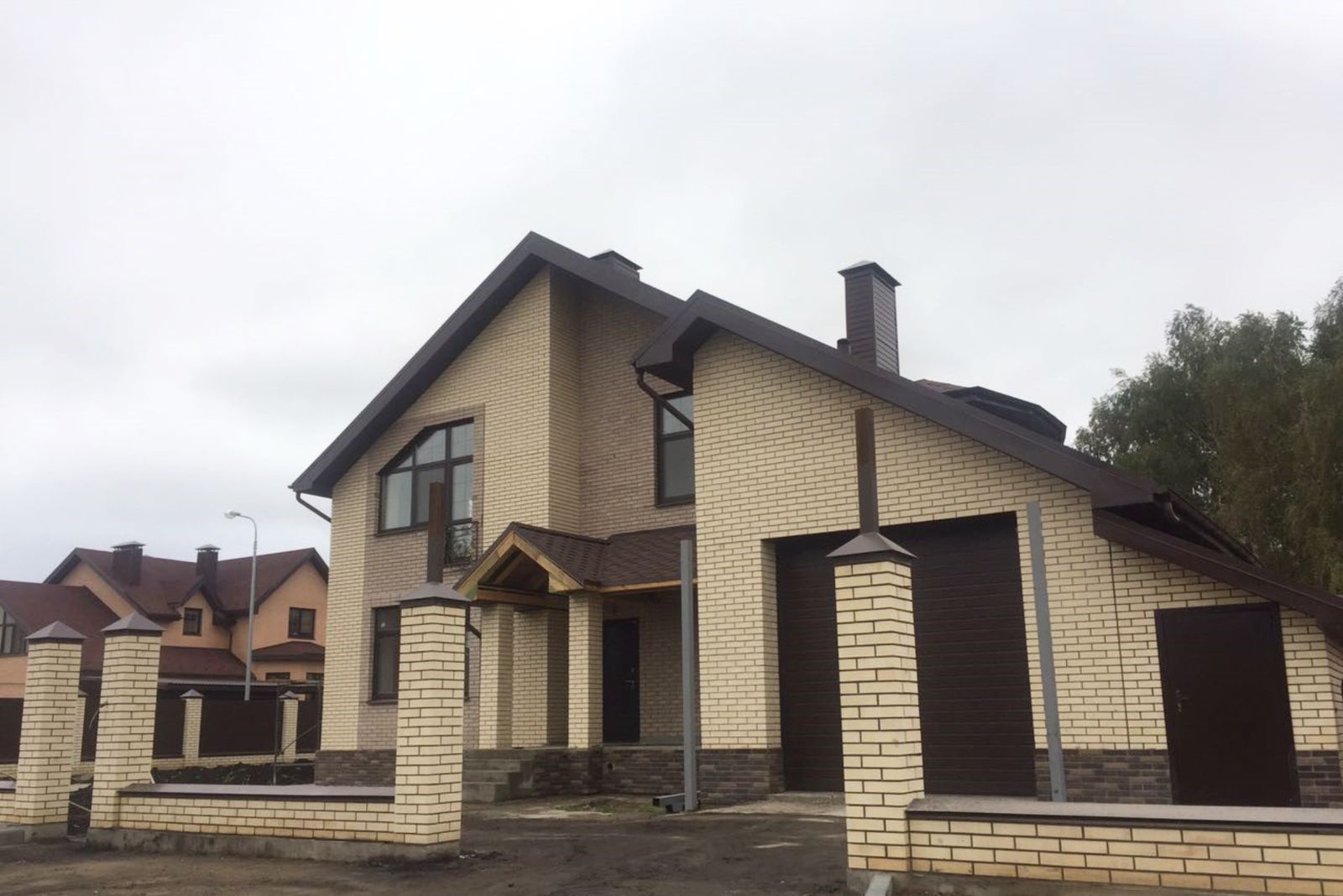 Алексеевский кирпич лицевой 1НФ слоновая кость гладкий